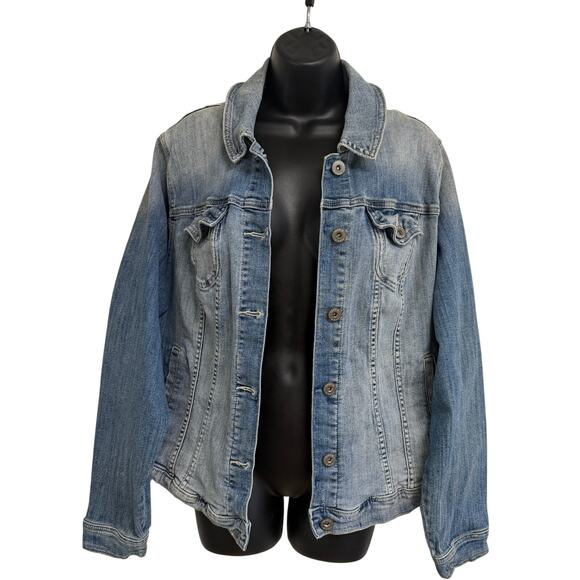torrid Jackets & Blazers - Torrid Women Plus Size Denim Jean Jacket 3 3X Stretch Medium Wash Trucker EUC